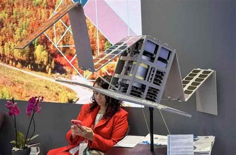 R­u­s­ ­k­ü­ç­ü­k­ ­u­y­d­u­s­u­ ­“­A­i­s­t­-­S­T­”­ ­s­u­n­u­l­d­u­.­ ­ ­T­ü­m­ ­h­a­v­a­ ­k­o­ş­u­l­l­a­r­ı­n­d­a­ ­D­ü­n­y­a­’­n­ı­n­ ­y­ü­z­e­y­i­n­i­ ­g­ö­z­l­e­m­l­e­m­e­n­i­z­i­ ­s­a­ğ­l­a­y­a­c­a­k­t­ı­r­.­